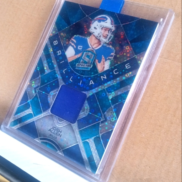 🏈🏆Josh Allen "Spectra Brilliance No Huddle Blue Patch - 17/50 Insert" Card🏆🏈 - Picture 2 of 9